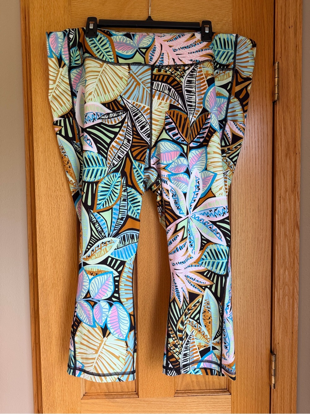 Tropical Palm Leaf Workout Capri Leggings Women's Tek Gear Plus Size 3X Colorful